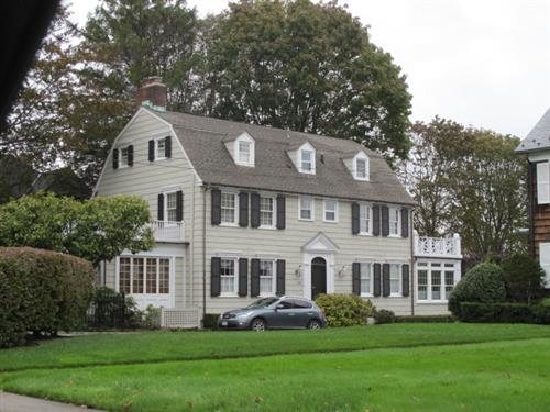 Amityville Horror House Long Island Haunted Houses amityville-horror-house-long-island-haunted-houses